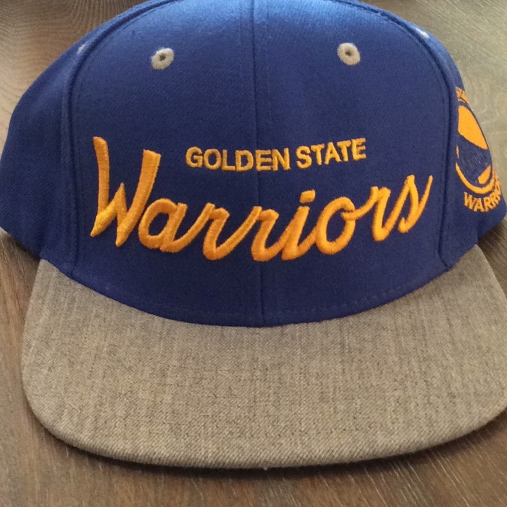 A golden state warriors hat